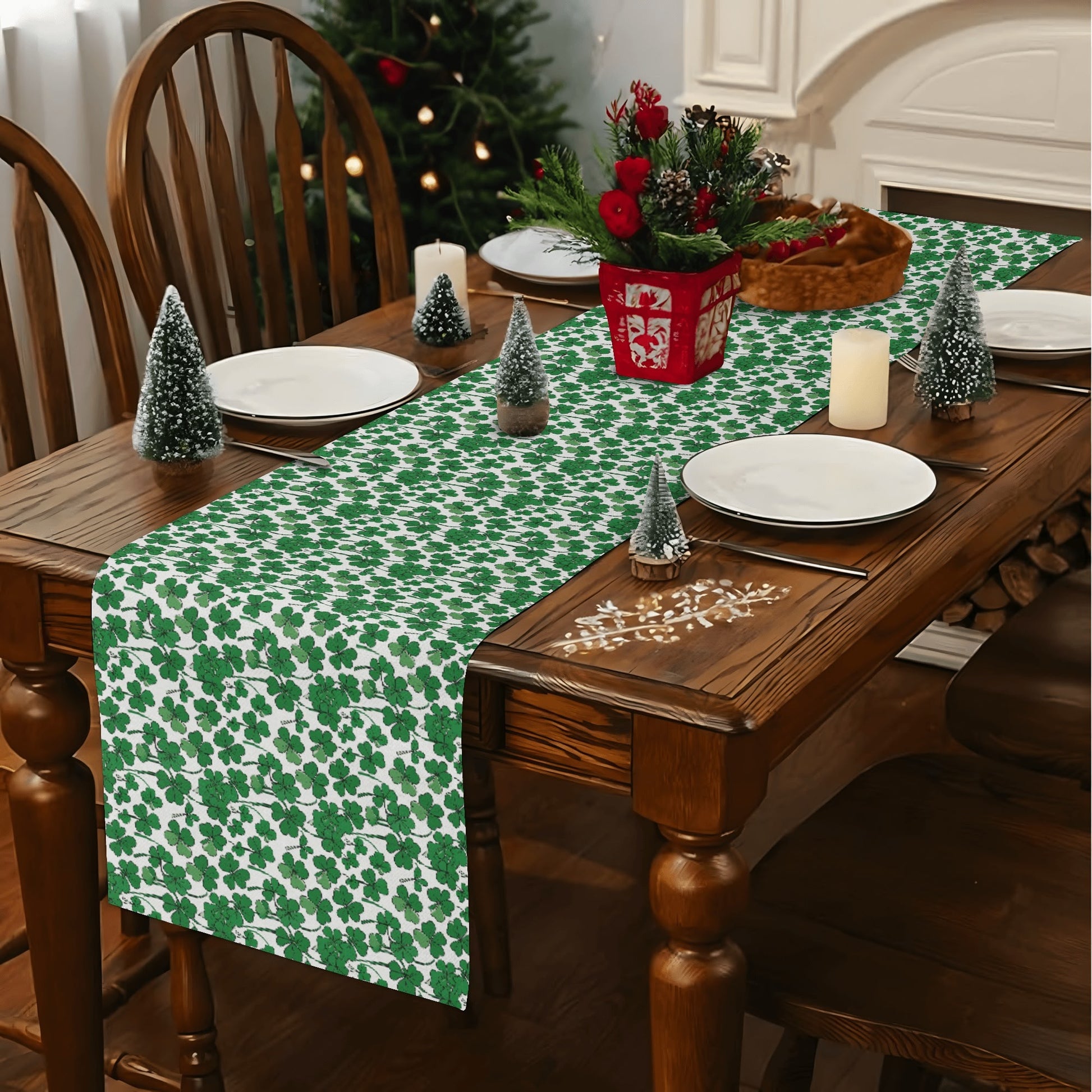 Little Clover Polyester Table Runner DeRose Seasonal